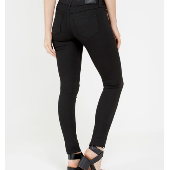 NWOT Bootlegger black curvy skinny never fade jean - Picture 5 of 7